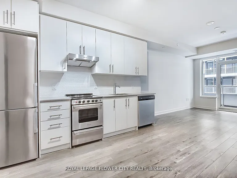 212 King William St #1011 — Photo 13