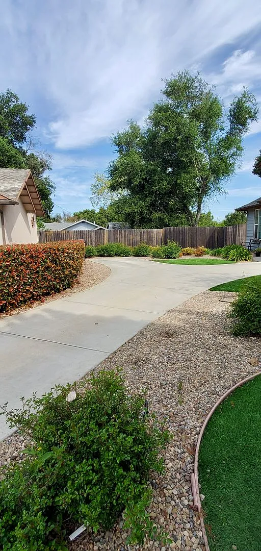 Oak Haven Village 3 Bedroom 2.5 Bath Single Family Home Available 9/11/2026 **Do Not Disturb Tena... — Photo 4