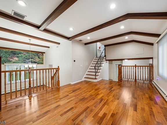4th image of 856 Mitchell Ave