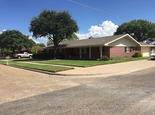 902 E Ivy Ave, Muleshoe, TX 79347