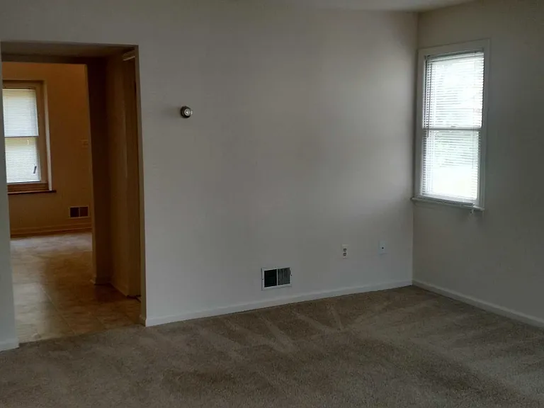 Victoria Village Apartments — Photo 13