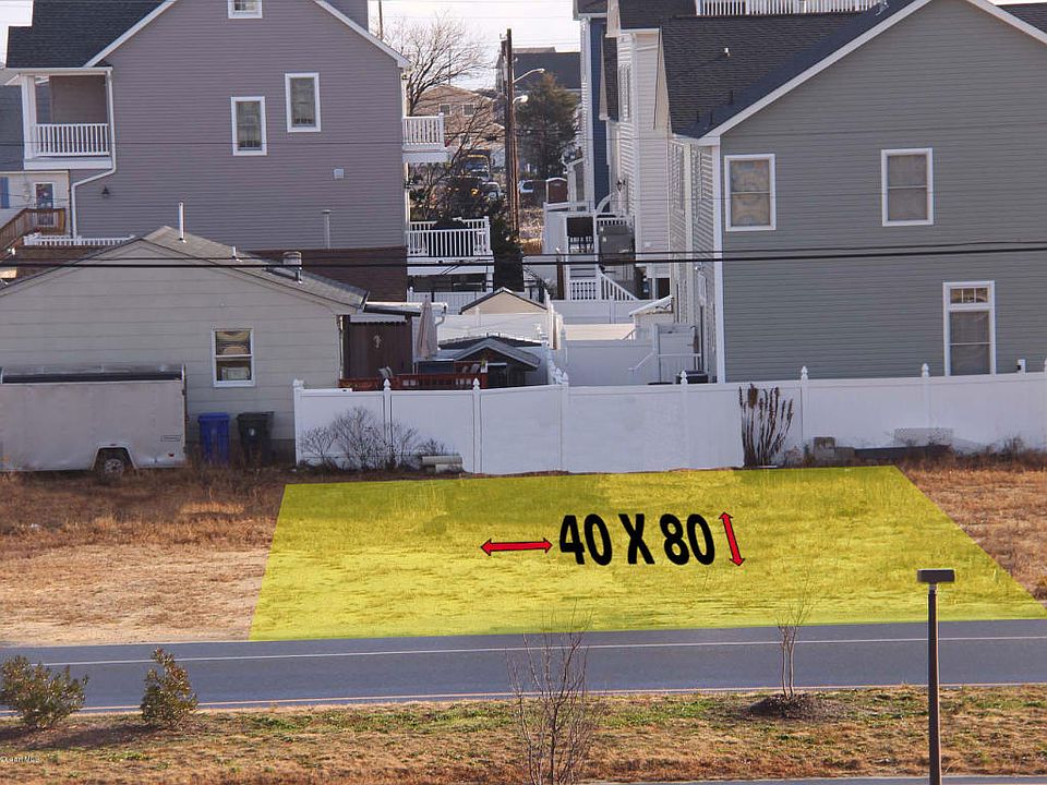 2nd image of 1924B Bay Blvd