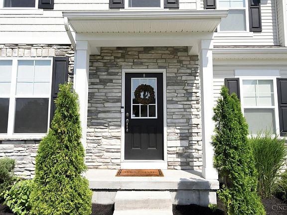 2nd image of 6687 Tree View Dr