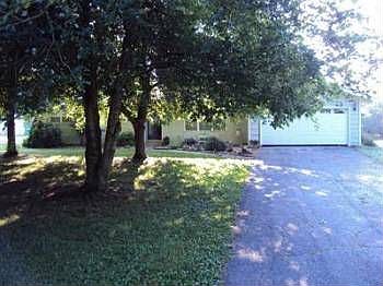 2nd image of 4882 S Claremont Dr