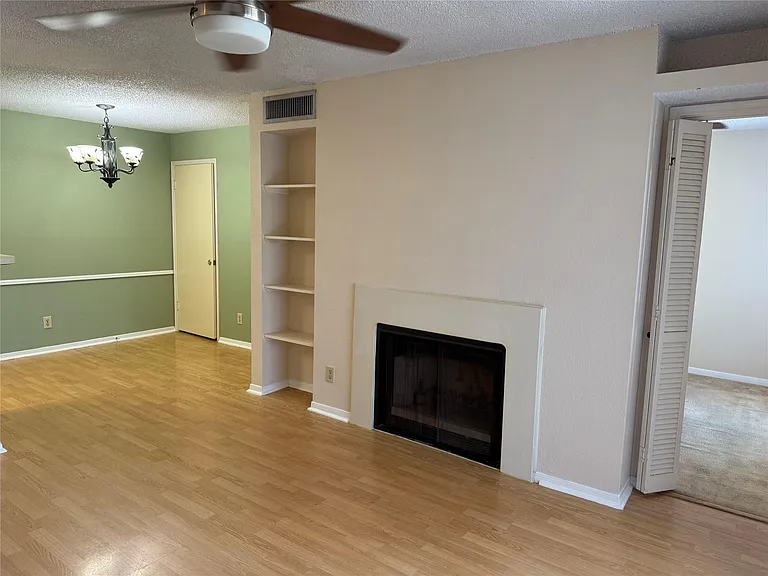 2121 Hepburn St #1102 — Photo 7