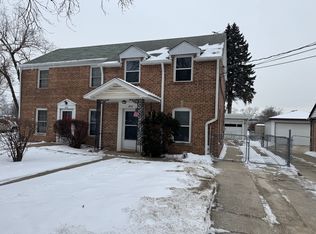 1892 White St, Des Plaines, IL 60018