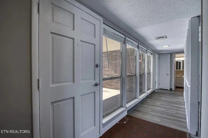 400 Dublin Dr — Photo 13