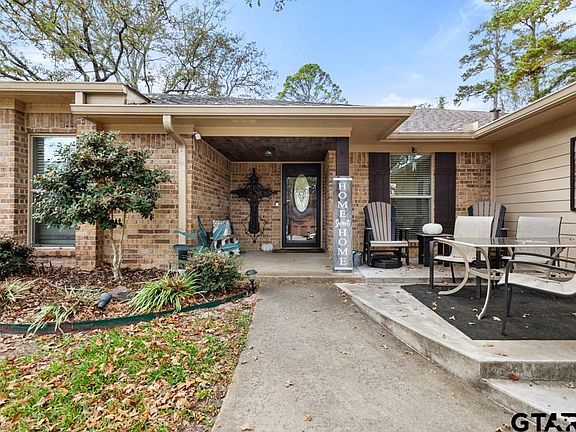 3rd image of 412 Hideaway Ln E