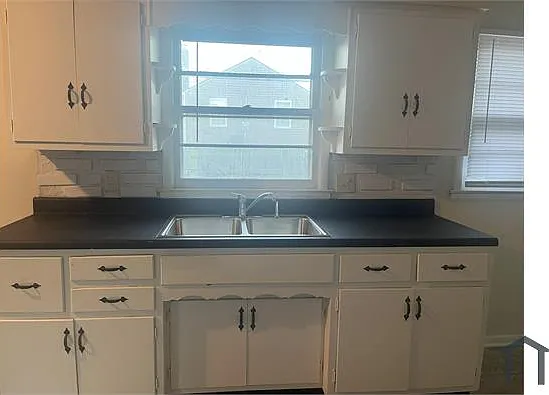 3337 Houston St — Photo 8