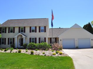 3251 Chardonnay Ct, Green Bay, WI 54301