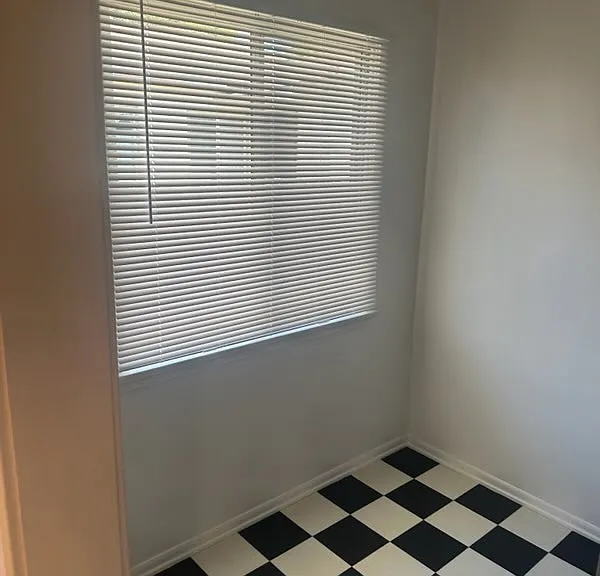 1814 N Hollywood Way #B — Photo 12