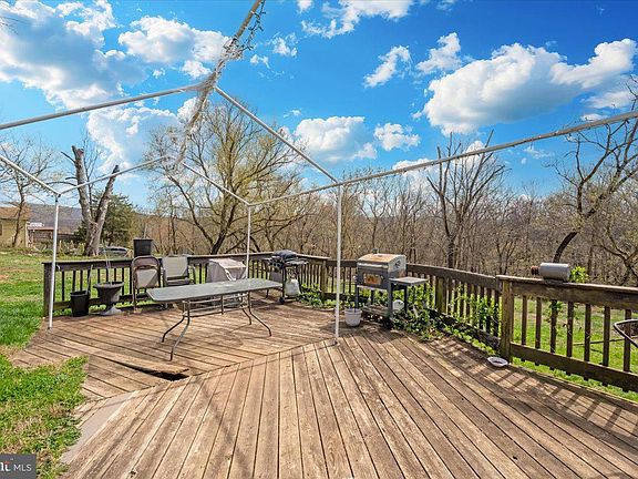 30th image of this home