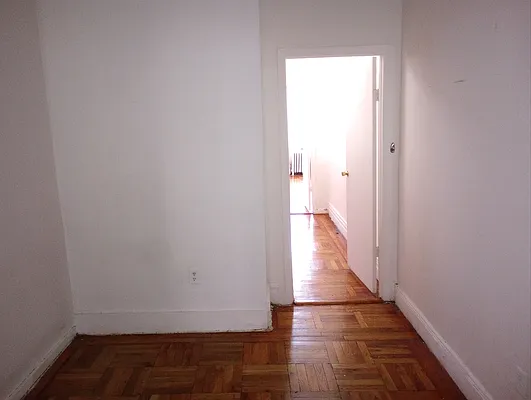 Rented by High Line NYC Realty Group | media 8