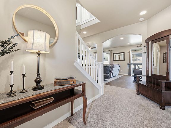 3rd image of 431 S Rocker Ave