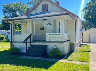 911 Beechwood Dr, Girard, OH 44420