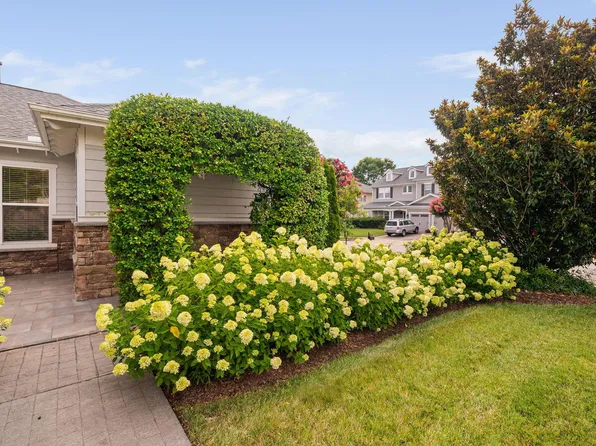 501 Tranquil Sound Dr, Cary, NC 27519