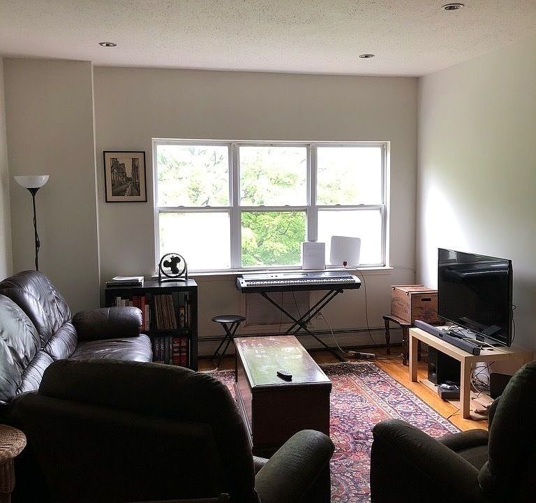 1st image of 699 Bergen St #3