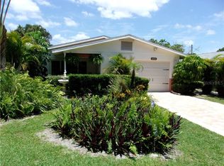 737 Almeda St N, Saint Petersburg, FL 33702