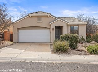 3330 E Fourteen Fairway Dr, Washington, UT 84780