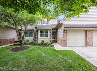 30857 Centennial Dr, Novi, MI 48377
