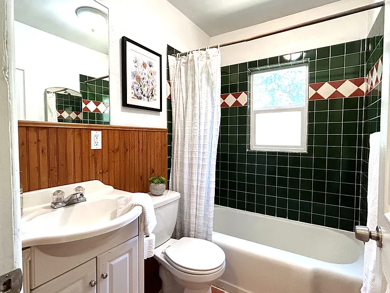 Main Floor Bathroom