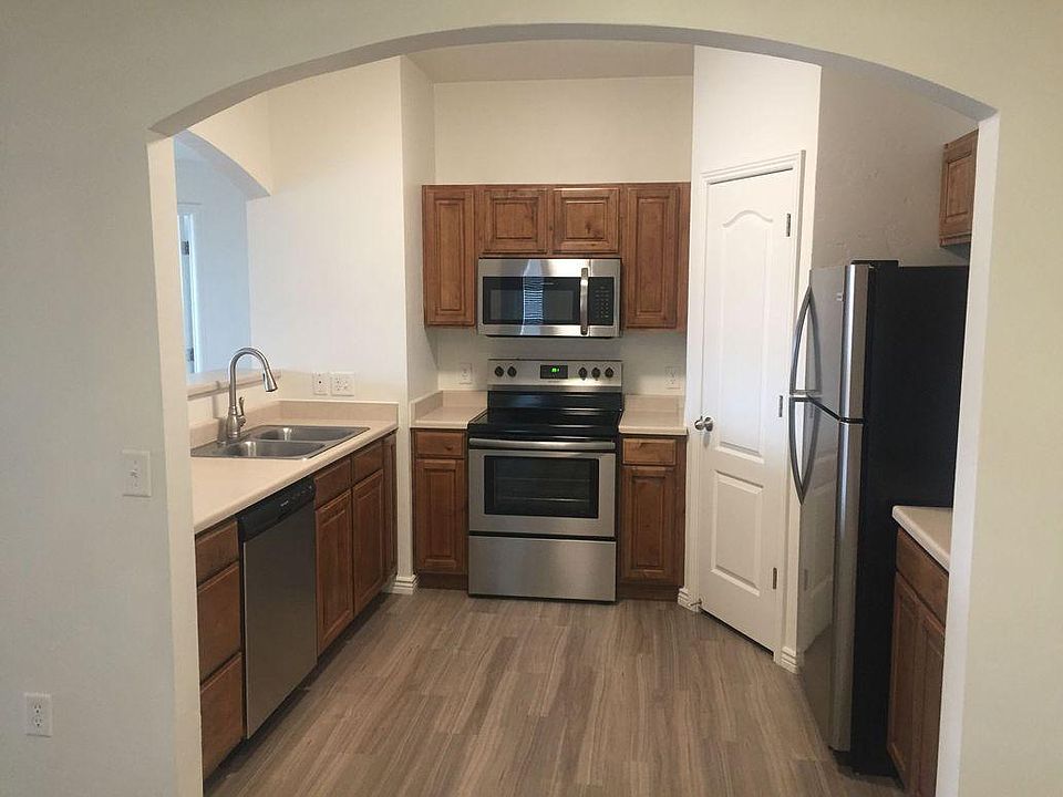 1st image of 2785 S Eagle Dr #D-102