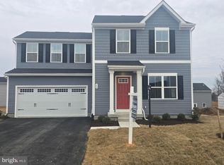 32 Distant View Dr, Hedgesville, WV 25427