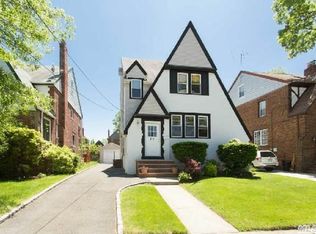 76 Page Rd, Valley Stream, NY 11581