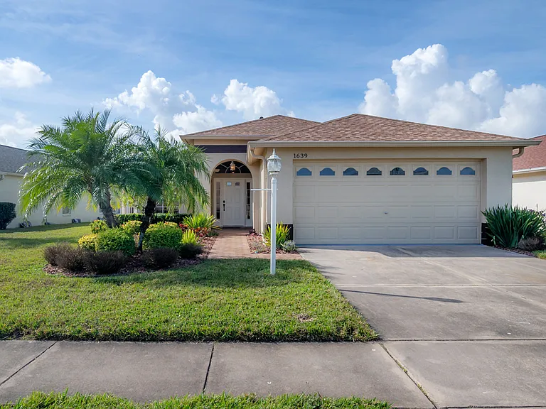 1639 Arbor Knoll Loop — Photo 1