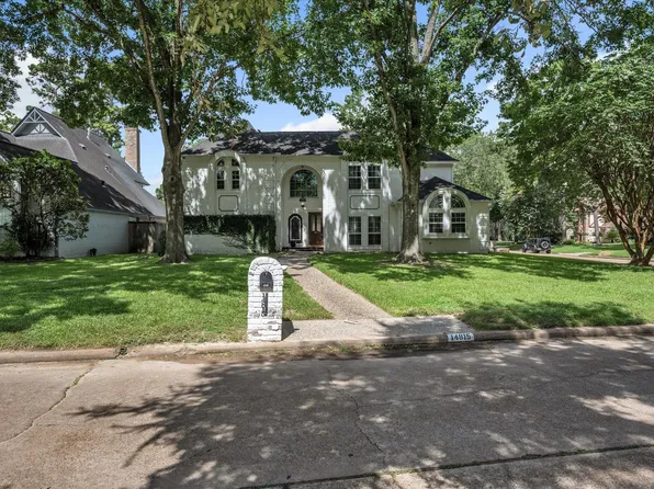 14815 Long Oak Dr, Houston, TX 77070