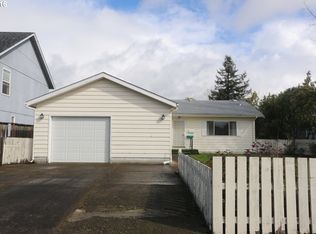 1848 G St, Springfield, OR 97477