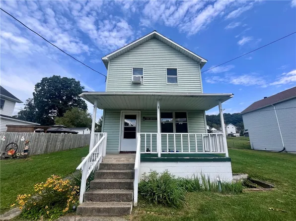 410 1st St, Ernest, PA 15739