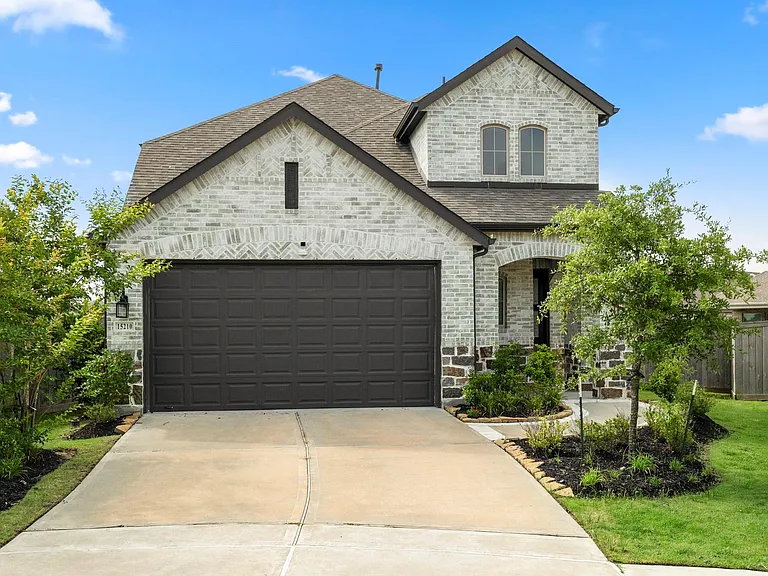 15210 Cortines Ct — Photo 47
