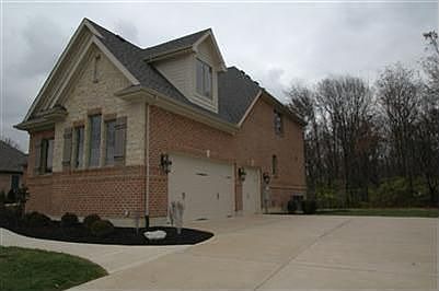 2nd image of 9410 Paragon Mills Ln
