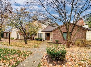 1310 Glastonbury Ln, Dayton, OH 45459