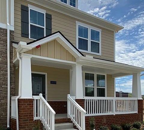 2nd image of 3059 Oglethorpe Dr
