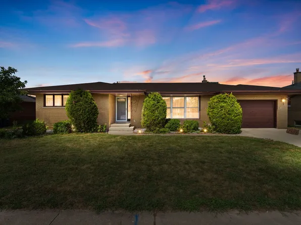 2308 E 185th St, Lansing, IL 60438