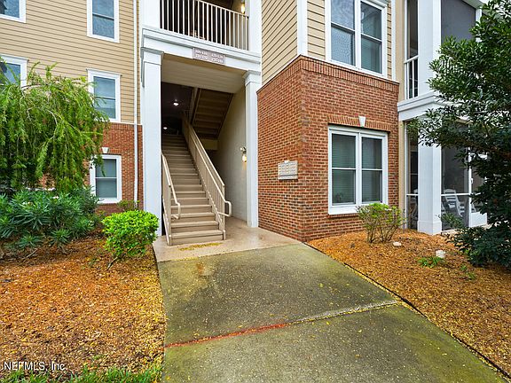 3rd image of 13364 BEACH Boulevard #108