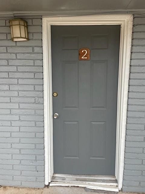 1st image of 500 E Craven Ave #2