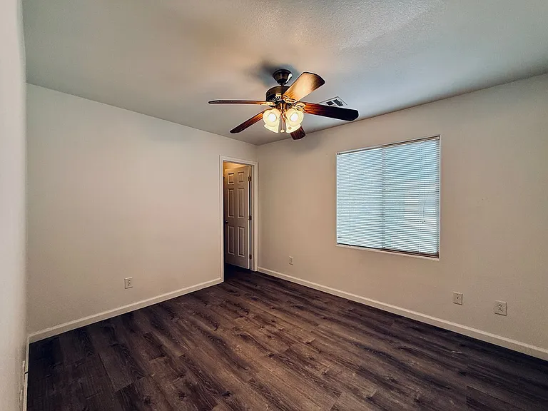 9621 Sharp Horn Ct — Photo 22