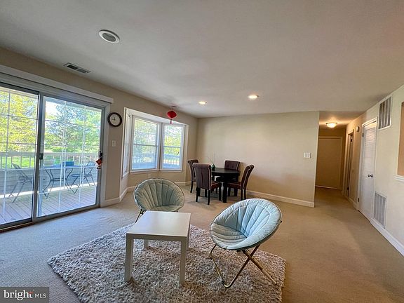 3rd image of 111 Worlidge Ct APT 5