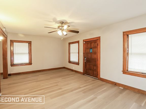 5th image of 1516 E 50th Ter