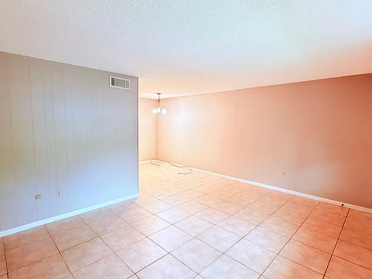 2500 Lee Rd #145 — Photo 9