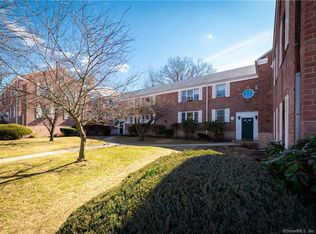 23 Standish Rd #10C2, Stamford, CT 06902