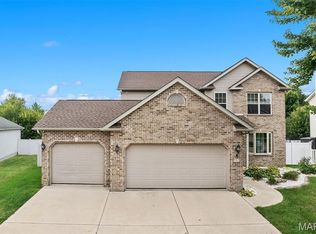 752 Bassett St, O'Fallon, IL 62269