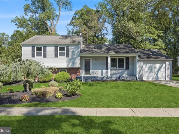 107 Woodfield Ct, Cherry Hill, NJ 08003