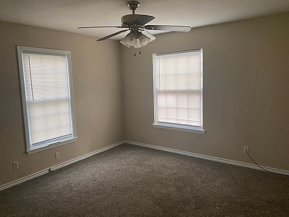 3rd image of 433 S Mockingbird Ln