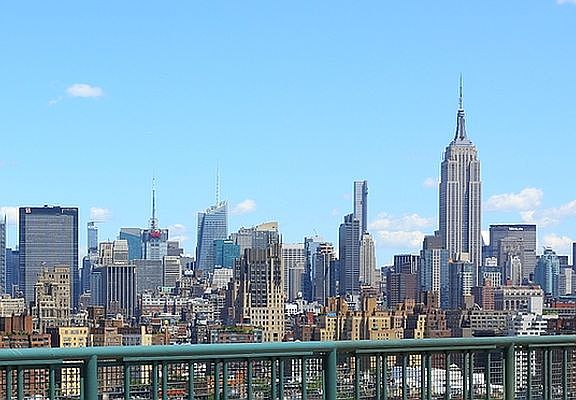 4th image of 666 Greenwich St APT 1052