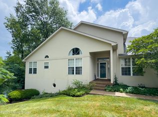 419 Village Lake Dr, Louisville, KY 40245