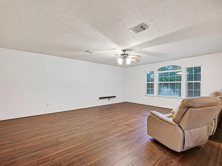 2602 Falcon Knoll Ln — Photo 27